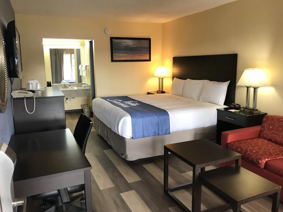 Days Inn By Wyndham Greensboro Airport Exterior foto