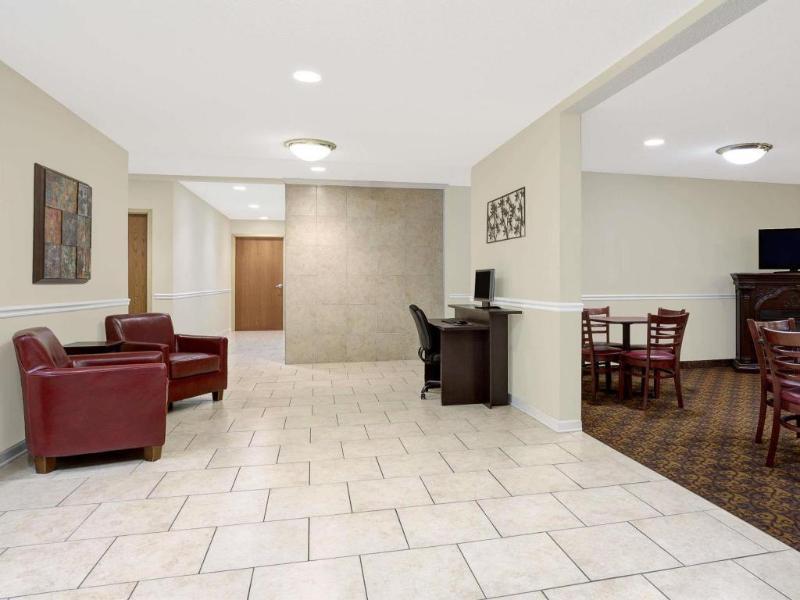 Days Inn By Wyndham Greensboro Airport Exterior foto